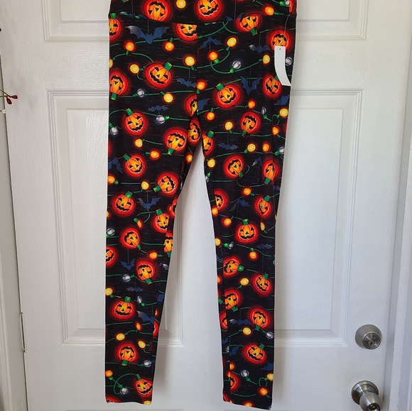 (1602) Halloween Fitted High Rise Leggings,  Size: Small  Color: Black/Orange - Picture 1 of 7